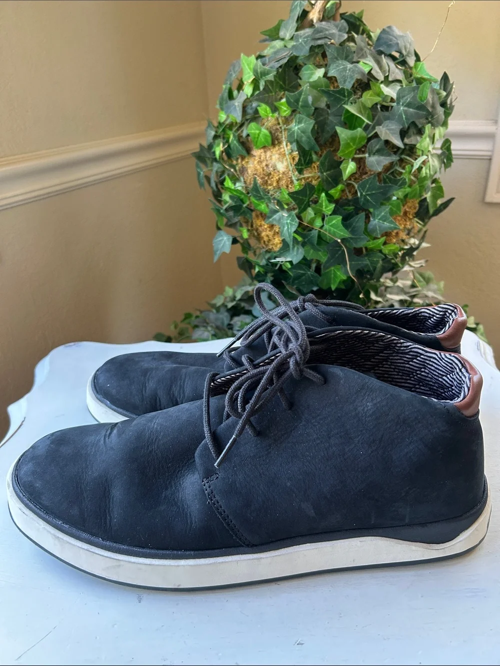 Olukai Papaku ‘lli Men’s Waterproof Chukka Boots EUC